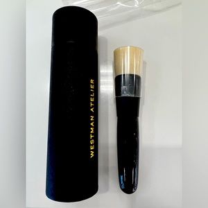 Westman Atelier blender brush
